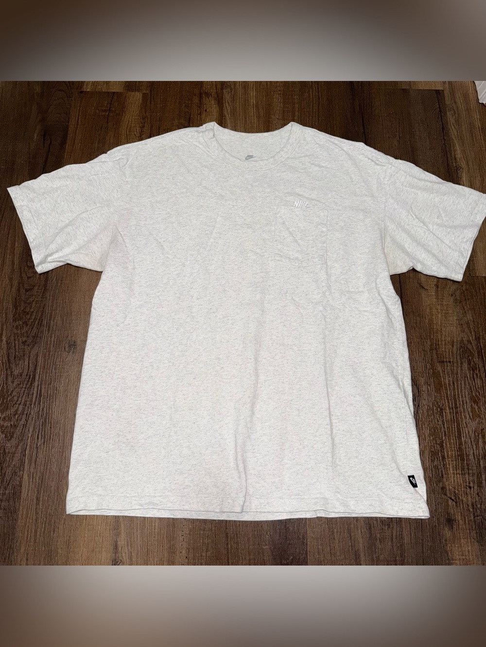 ✨ Nike Embroidered Pocket Short Sleeve T-Shirt ✨